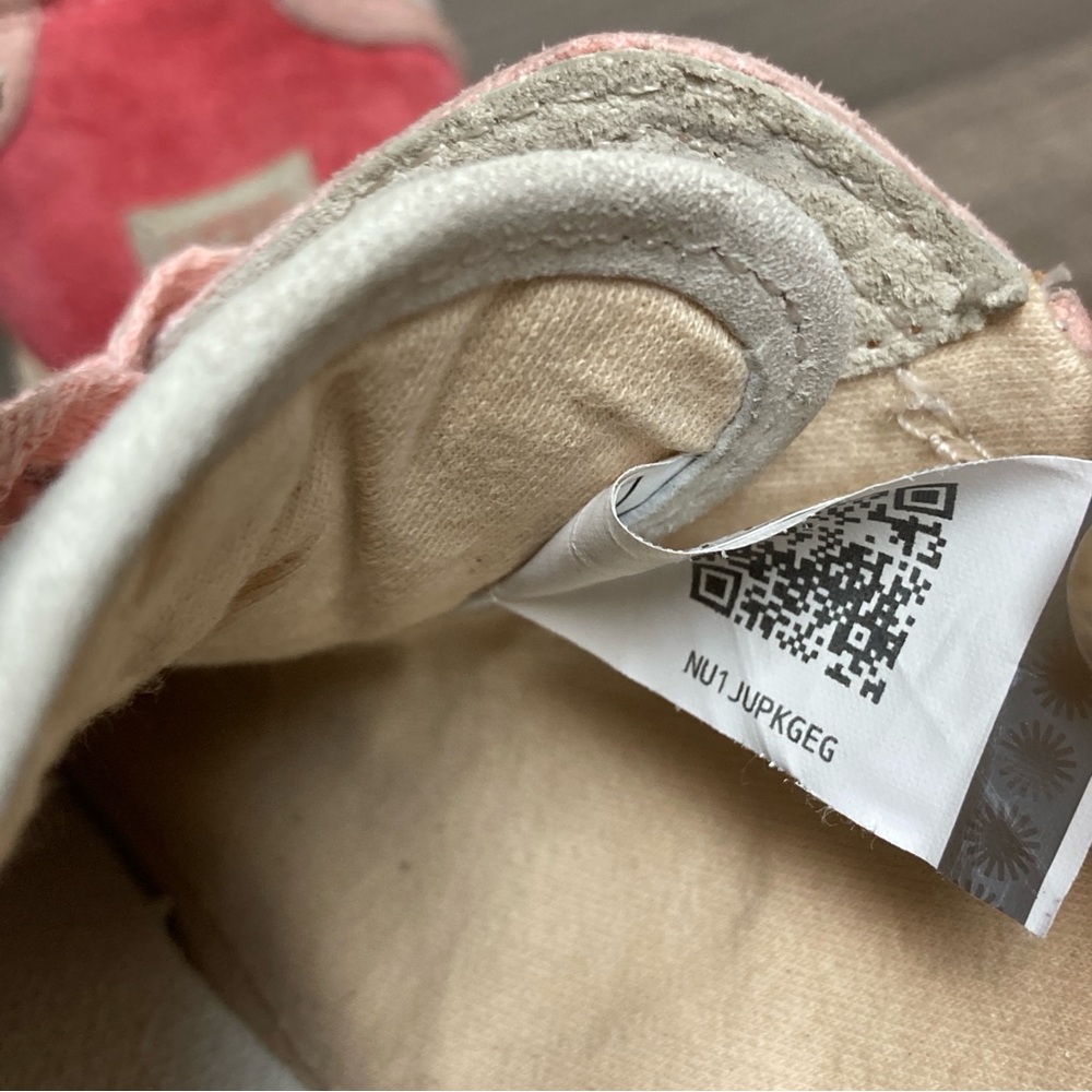 UGG Women’s Sneaker Suede Pink and Gray Casual Fashion sz 10 - Picture 10 of 13